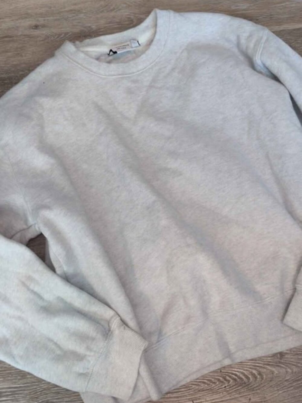 Aritzia Sweatfleece Perfect Fit Crewneck Sweatshirt size small